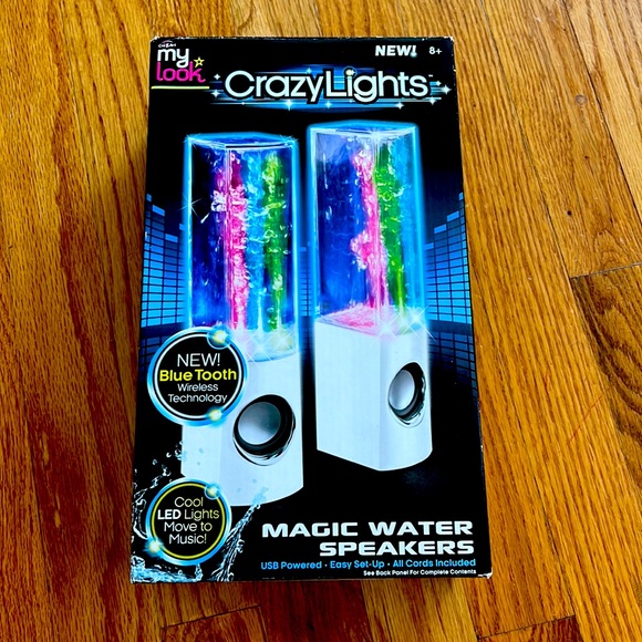 NIB My look Crazy Lights Magic Water Speakers - Picture 1 of 3
